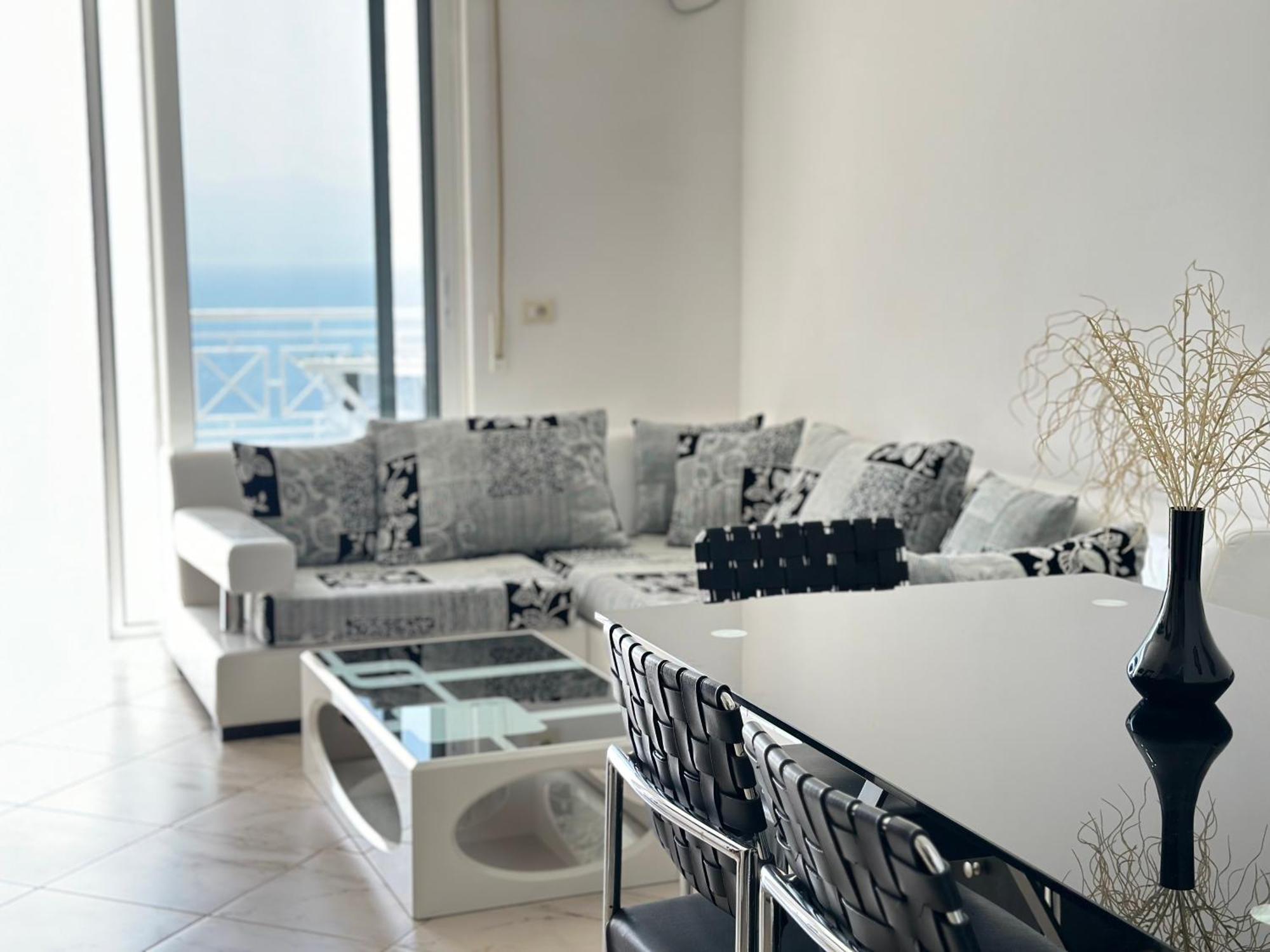 Tini Sea View Apartment Sarandë Eksteriør billede