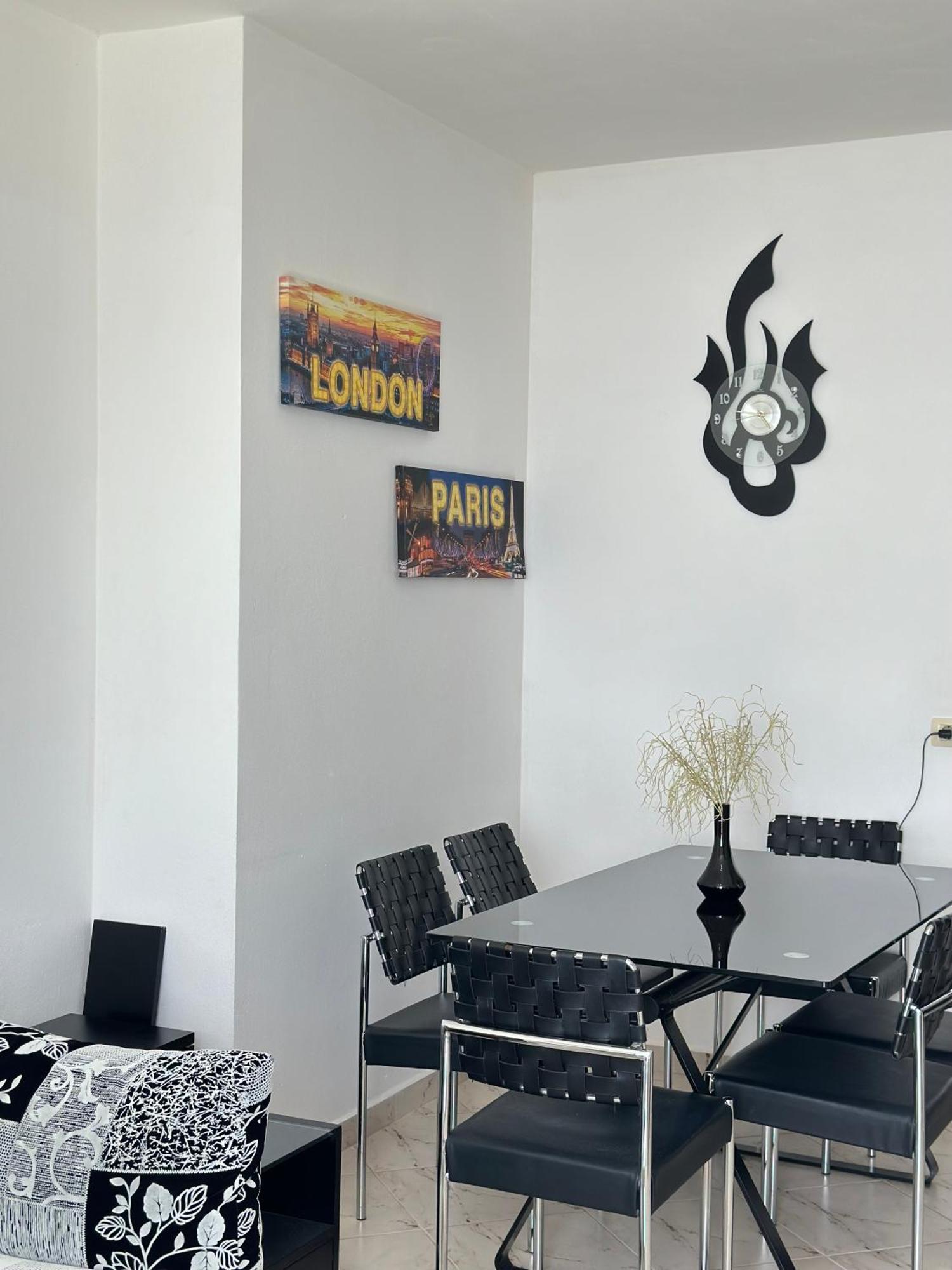 Tini Sea View Apartment Sarandë Eksteriør billede