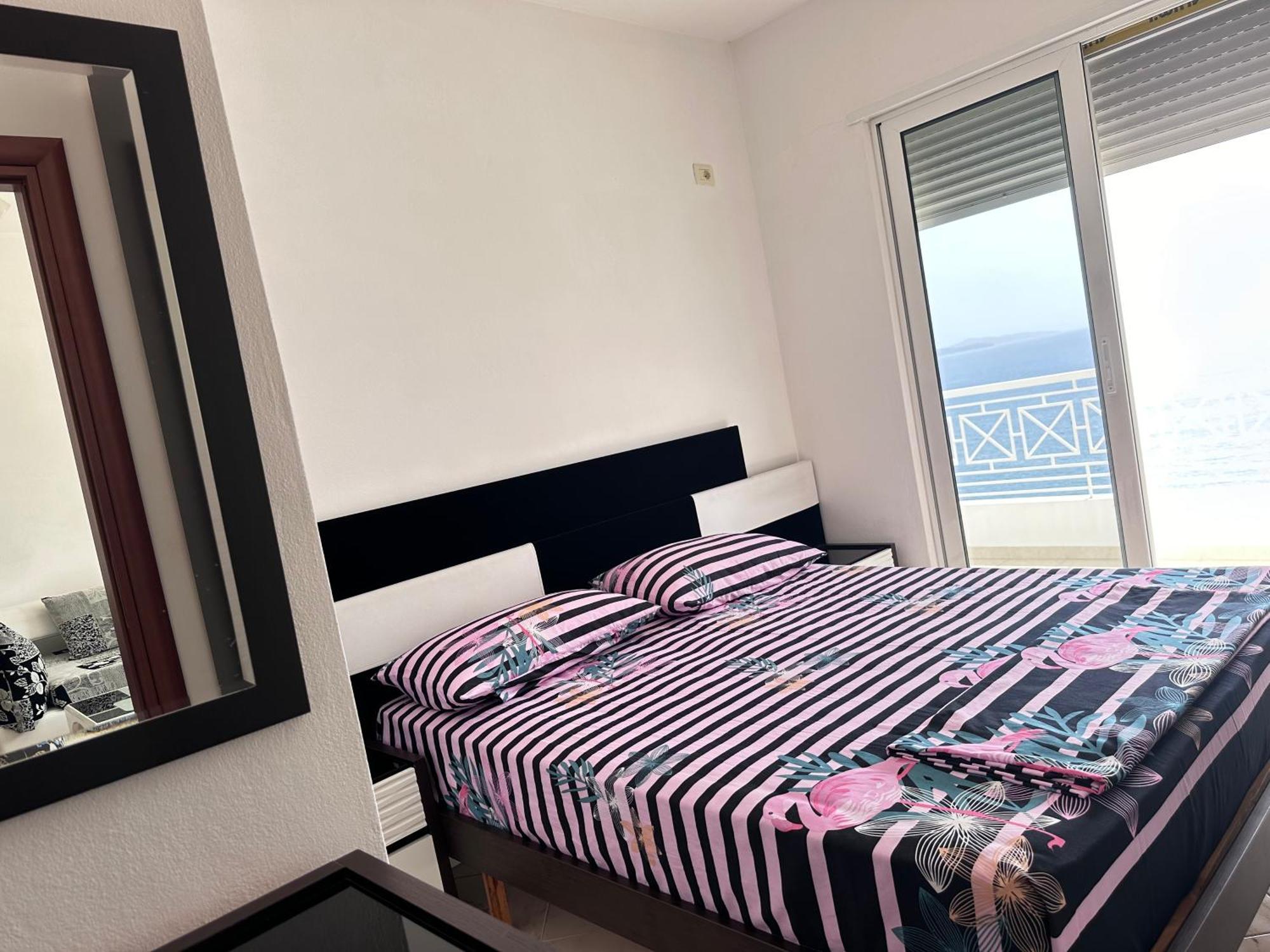 Tini Sea View Apartment Sarandë Eksteriør billede