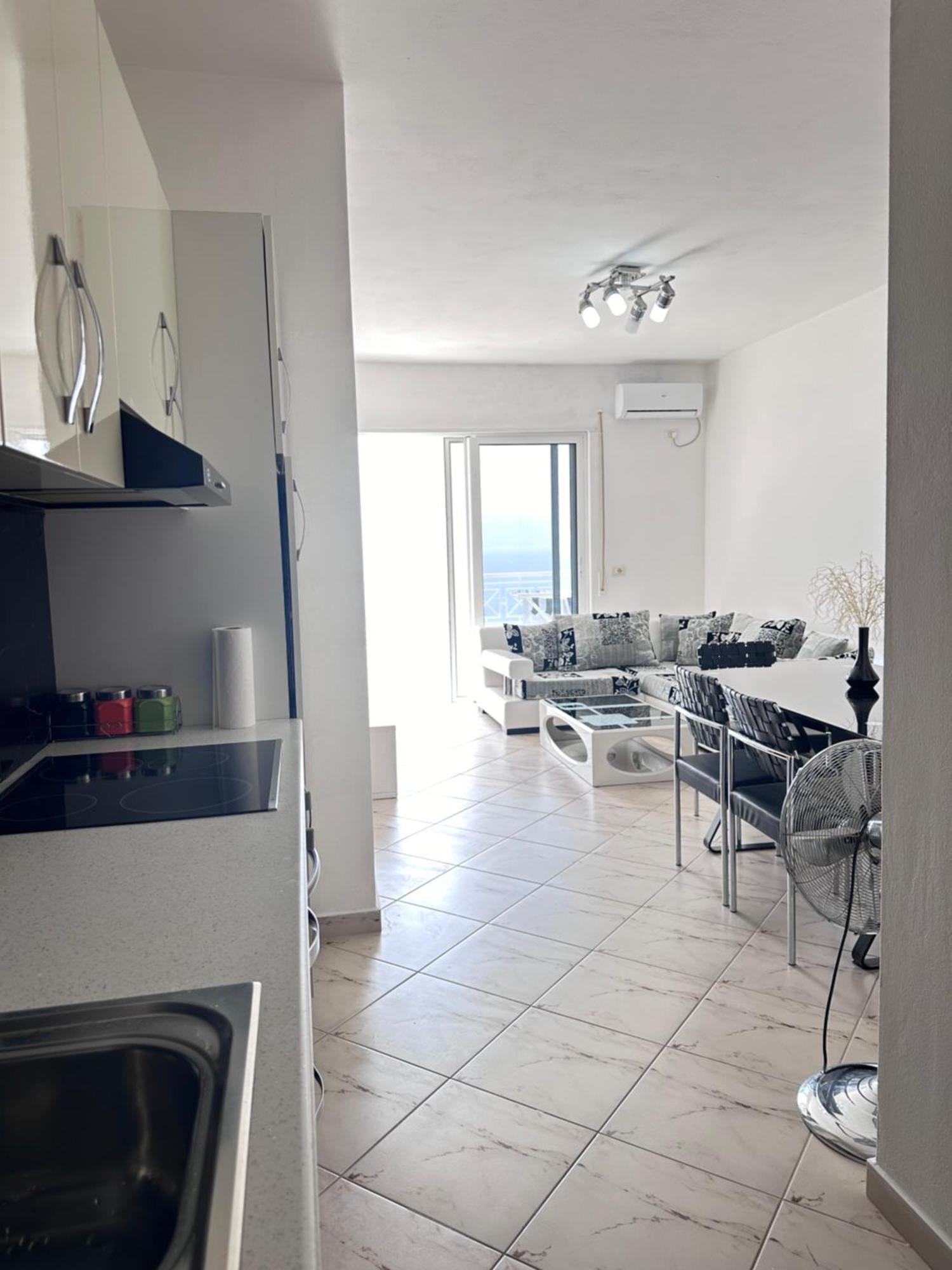 Tini Sea View Apartment Sarandë Eksteriør billede